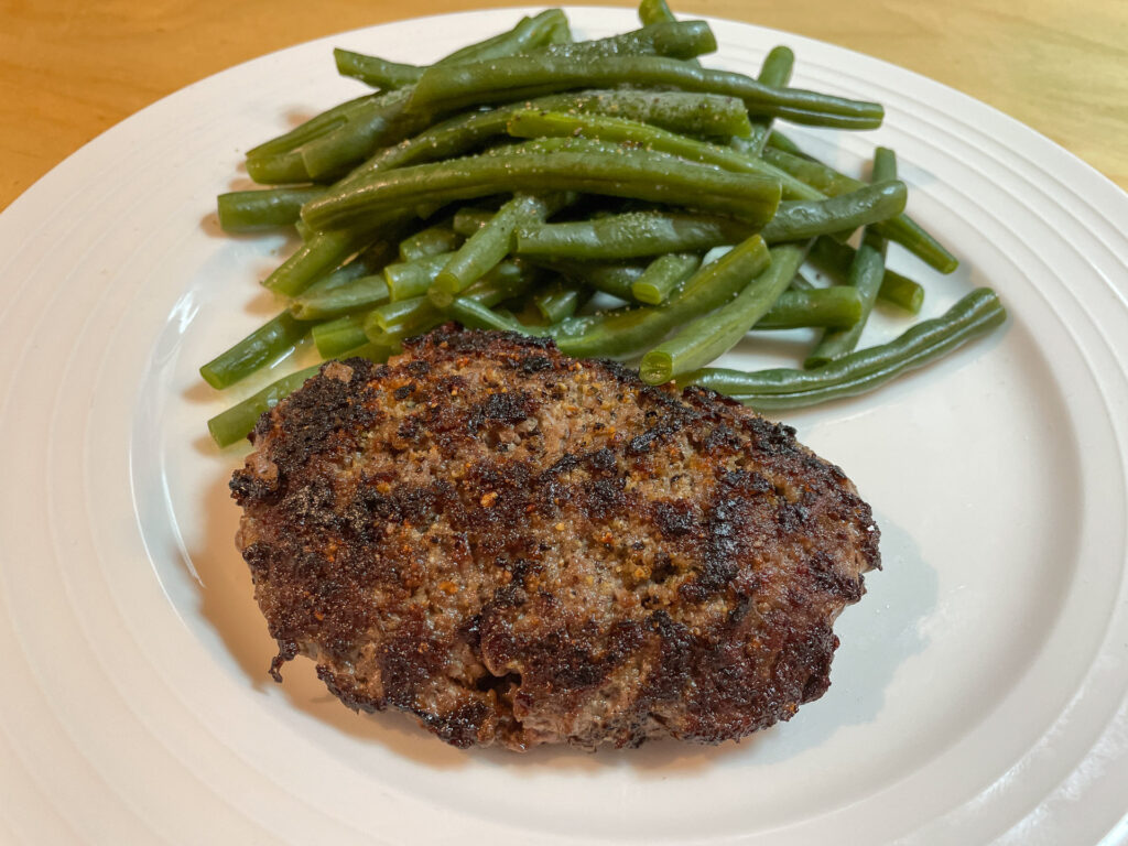 Beef Patty w/Green Beans