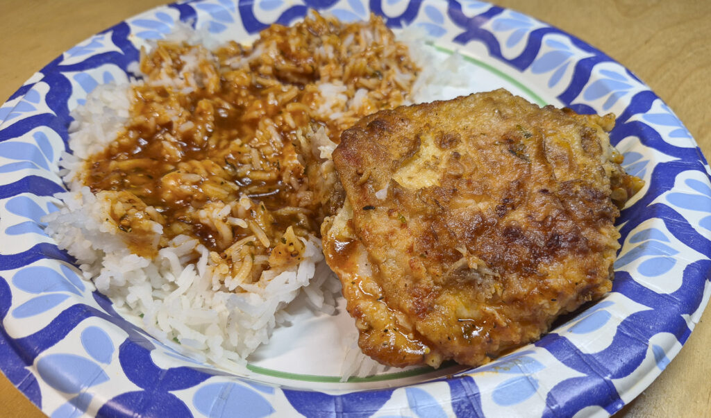 Fried Chicken Thigh w/Rice & Gravy