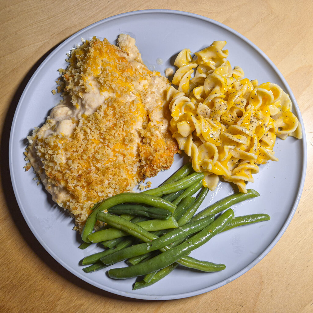 Garlic Noodles w/Chicken & Green Beans